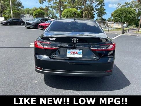 Used 2026 Toyota Camry LE image 5