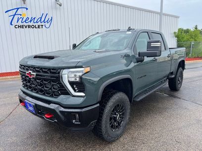 New 2026 Chevrolet Silverado 2500 ZR2 w/ LPO, Dark Essentials Package
