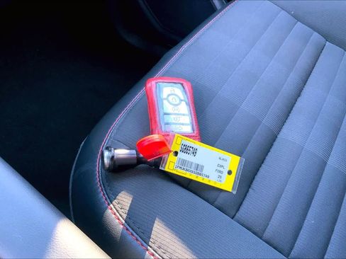 Used 2025 Ford Explorer ST-Line w/ ST-Line Street Pack image 14