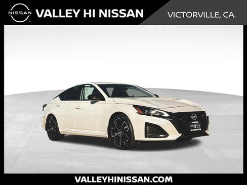 Certified 2024 Nissan Altima 2.5 SR w/ SR Premium Package image 1