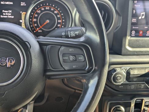 Used 2021 Jeep Gladiator Sport AWD/4WD image 28