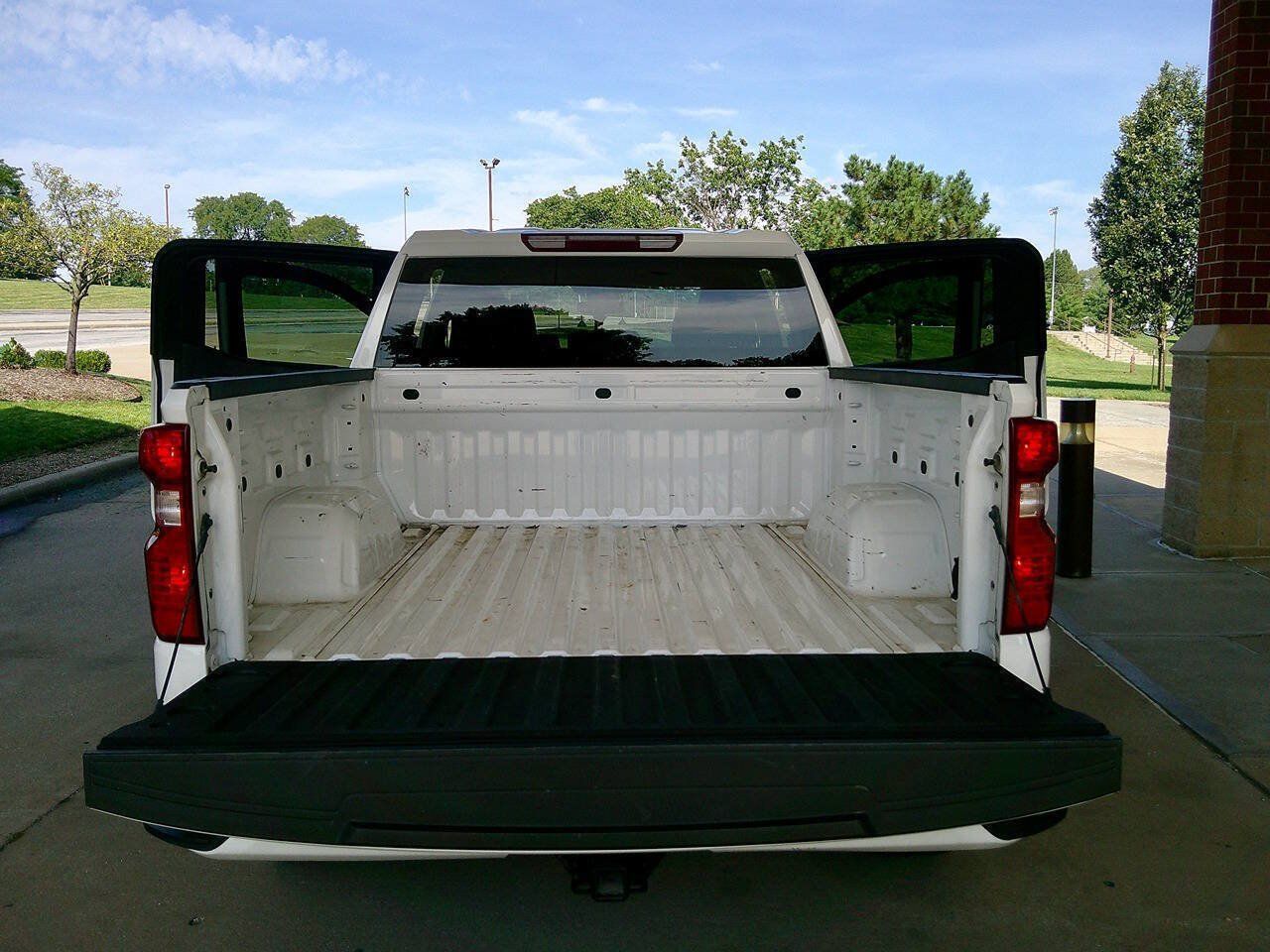 Used 2025 Chevrolet Silverado 1500 Custom AWD/4WD image 7