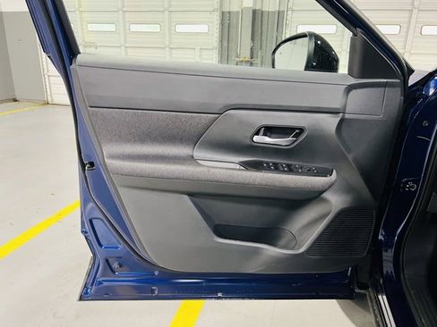 New 2026 Nissan Kicks SV image 21