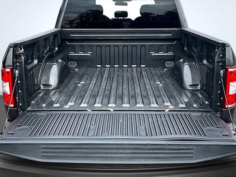 Used 2018 Ford F150 XLT RWD image 7