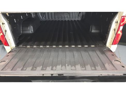 Used 2019 Chevrolet Silverado 1500 High Country w/ High Country Premium Package image 28