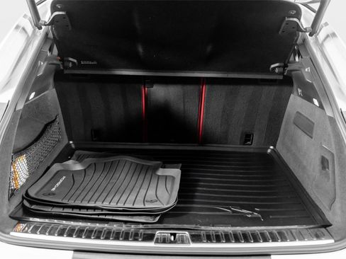 Used 2023 Porsche Cayenne Platinum Edition image 63