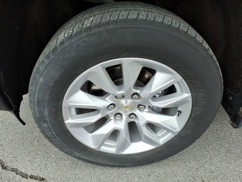 Used 2022 Chevrolet Silverado 1500 Custom image 5