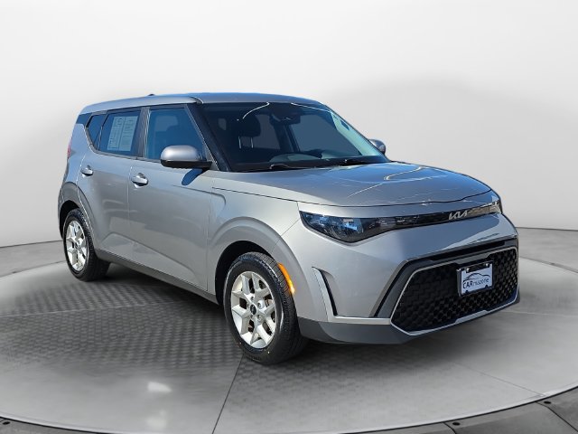 Used 2024 Kia Soul LX w/ Option Group 015 FWD image 7