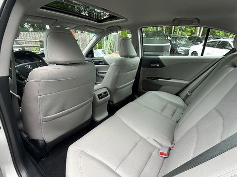 Used 2015 Honda Accord EX-L image 19