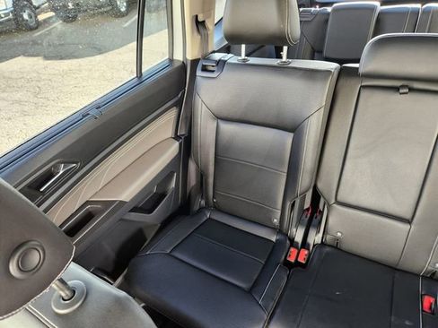 Used 2023 Volkswagen Atlas SE image 16