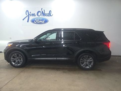 Used 2023 Ford Explorer XLT w/ Equipment Group 202A image 29