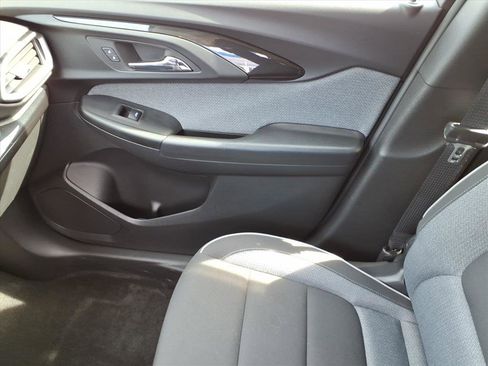 Used 2023 Chevrolet TrailBlazer LS image 31