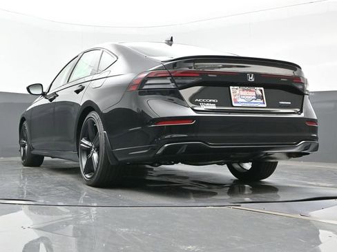 Used 2025 Honda Accord Sport image 23