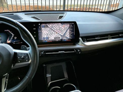 Used 2023 BMW X1 xDrive28i w/ Premium Package image 6