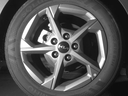 Used 2025 Kia K4 FWD image 18