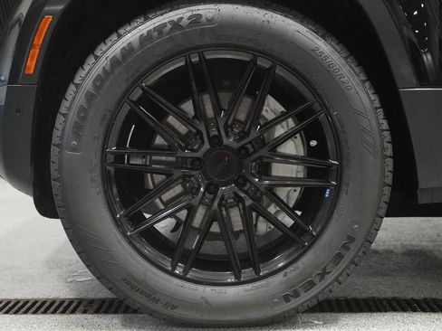 Used 2024 Land Rover Defender 130 S AWD/4WD image 8