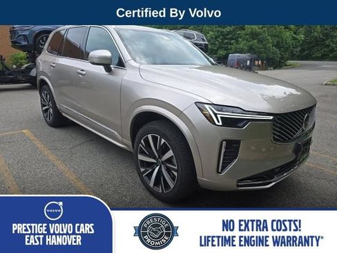 Used 2025 Volvo XC90 B5 Core AWD/4WD image 1