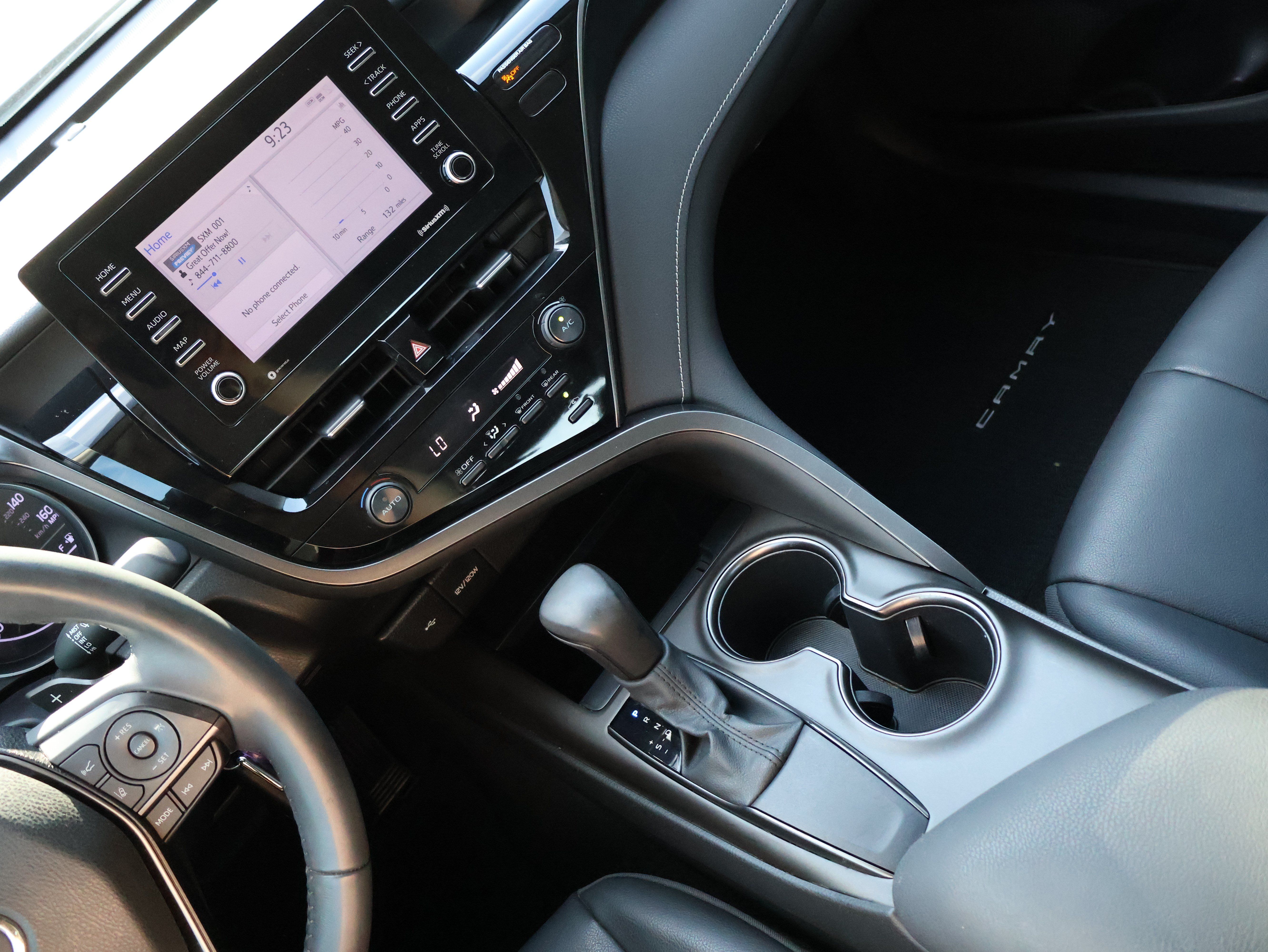 Used 2021 Toyota Camry SE FWD image 27