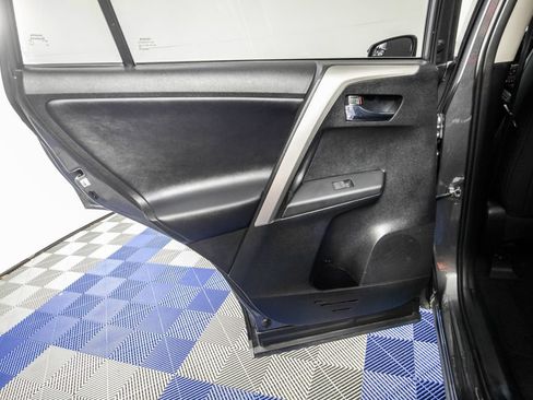 Used 2016 Toyota RAV4 XLE FWD image 13
