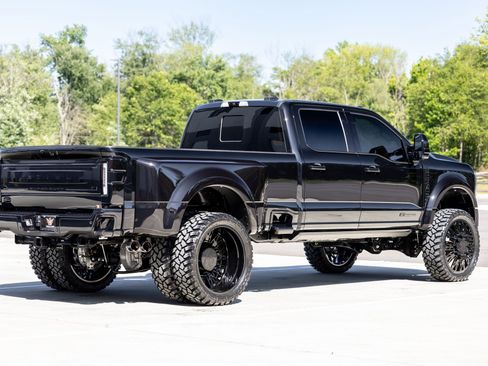 Used 2025 Ford F450 Platinum AWD/4WD image 11