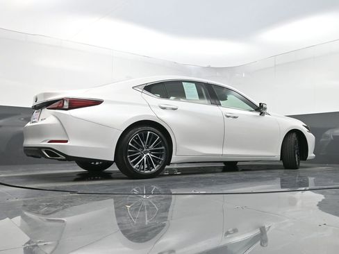Used 2020 Lexus ES 350 Luxury w/ Accessory Package 2 image 34