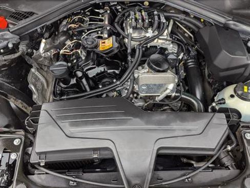 Used 2018 BMW 320i Sedan image 31