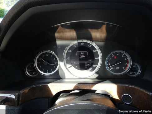 Used 2013 Mercedes-Benz E 350 4MATIC Wagon image 21