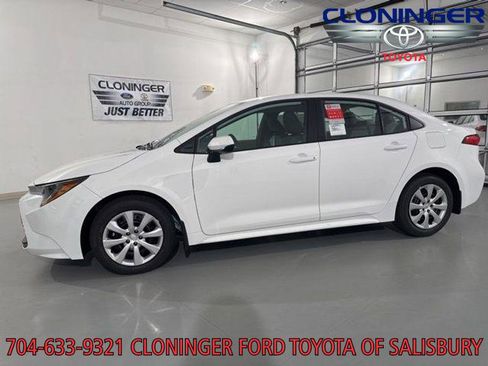 New 2026 Toyota Corolla LE image 4