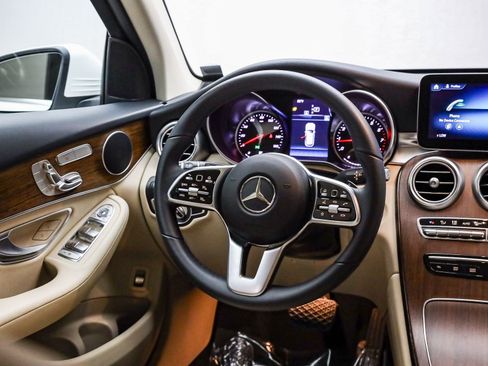 Used 2022 Mercedes-Benz GLC 300 image 16
