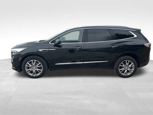 Used 2023 Buick Enclave Premium w/ Experience Buick Package image 4