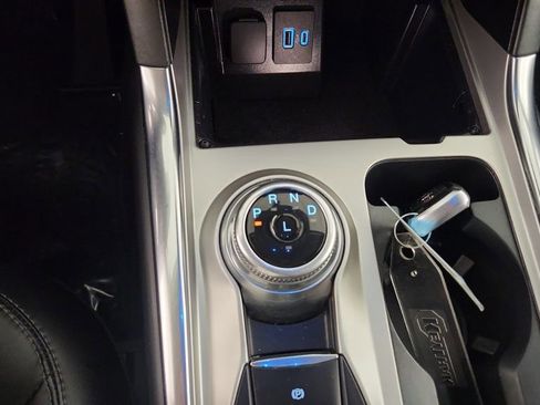 Used 2022 Ford Explorer XLT w/ Equipment Group 202A image 34