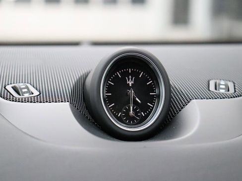 Used 2022 Maserati Levante Modena image 25