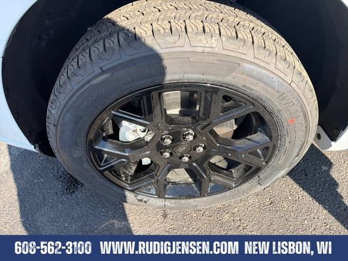New 2026 Ford Maverick Lobo AWD/4WD image 26