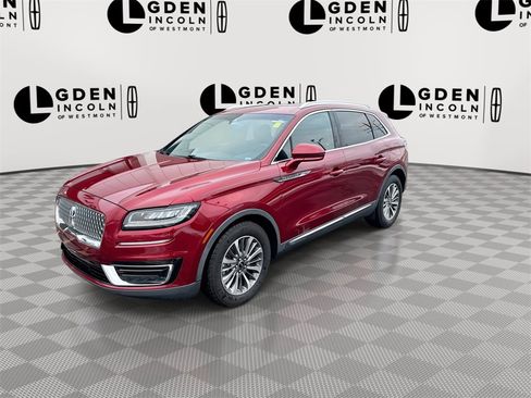 Used 2019 Lincoln Nautilus Select image 4