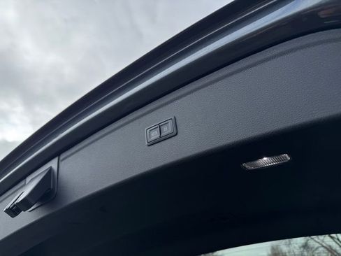 Used 2023 Audi Q5 2.0T Premium w/ Convenience Package image 27