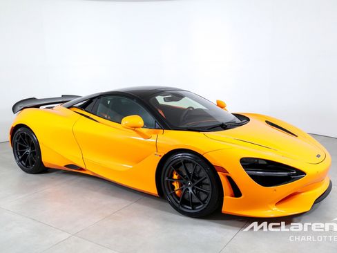 New 2026 McLaren 750S Spider image 3