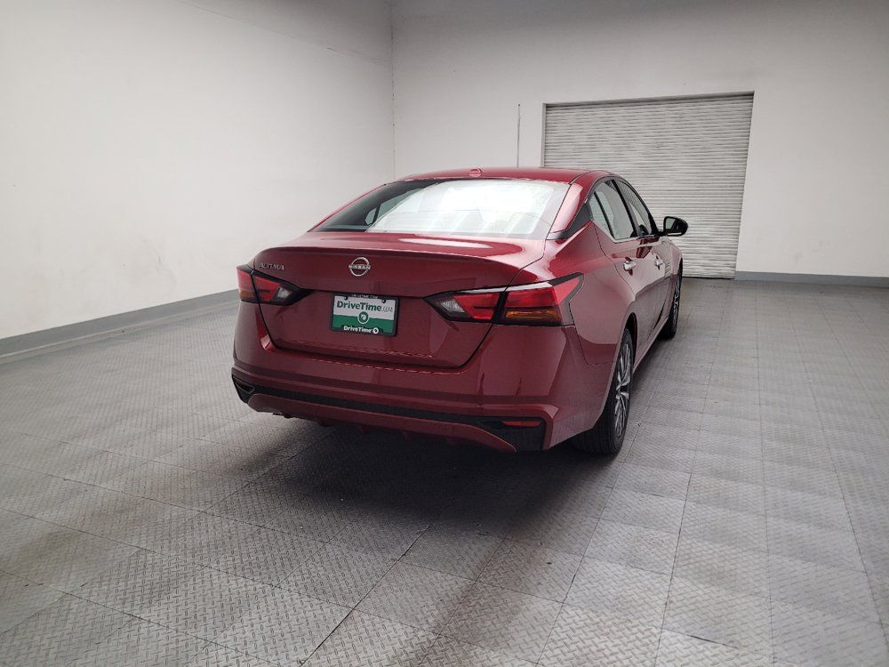 Used 2025 Nissan Altima 2.5 SV FWD image 7