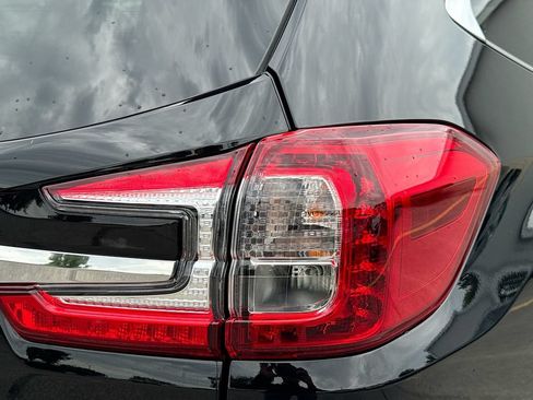 New 2026 Subaru Ascent Limited AWD/4WD image 35