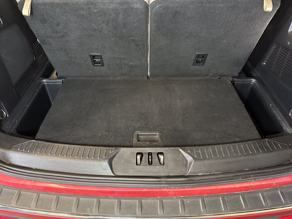 Used 2022 Ford Explorer Limited w/ Equipment Group 301A AWD/4WD image 20