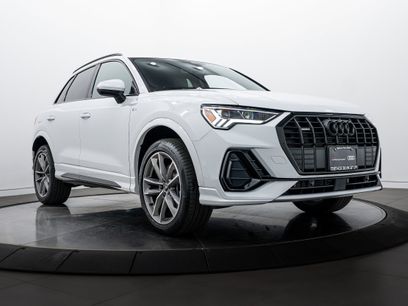 Certified 2025 Audi Q3 2.0T Premium w/ Convenience Package