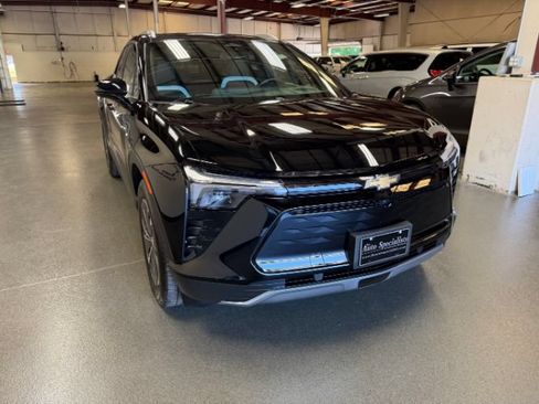 Used 2024 Chevrolet Blazer EV LT AWD/4WD image 7