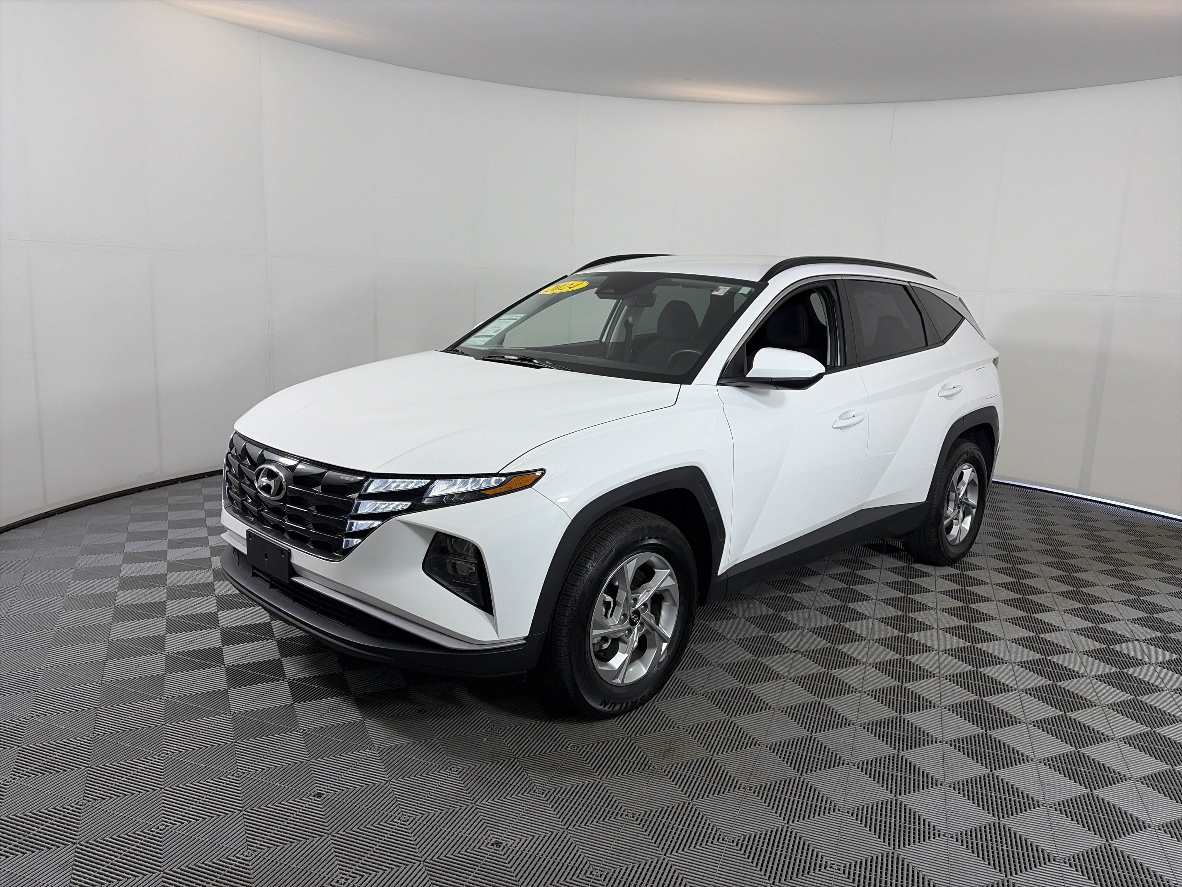 Used 2024 Hyundai Tucson SEL AWD/4WD image 2