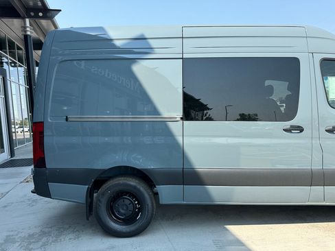 Used 2024 Mercedes-Benz Sprinter 144 Cargo image 8