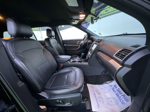 Used 2017 Ford Explorer Limited image 30