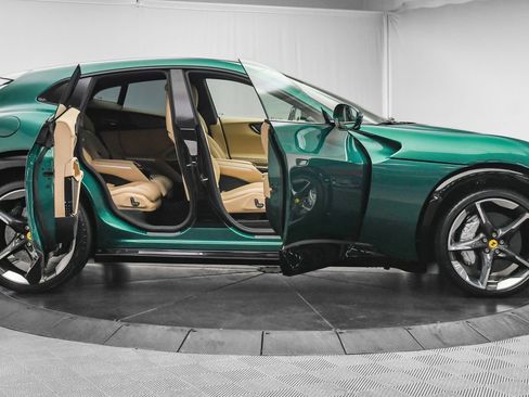 Certified 2025 Ferrari Purosangue image 12