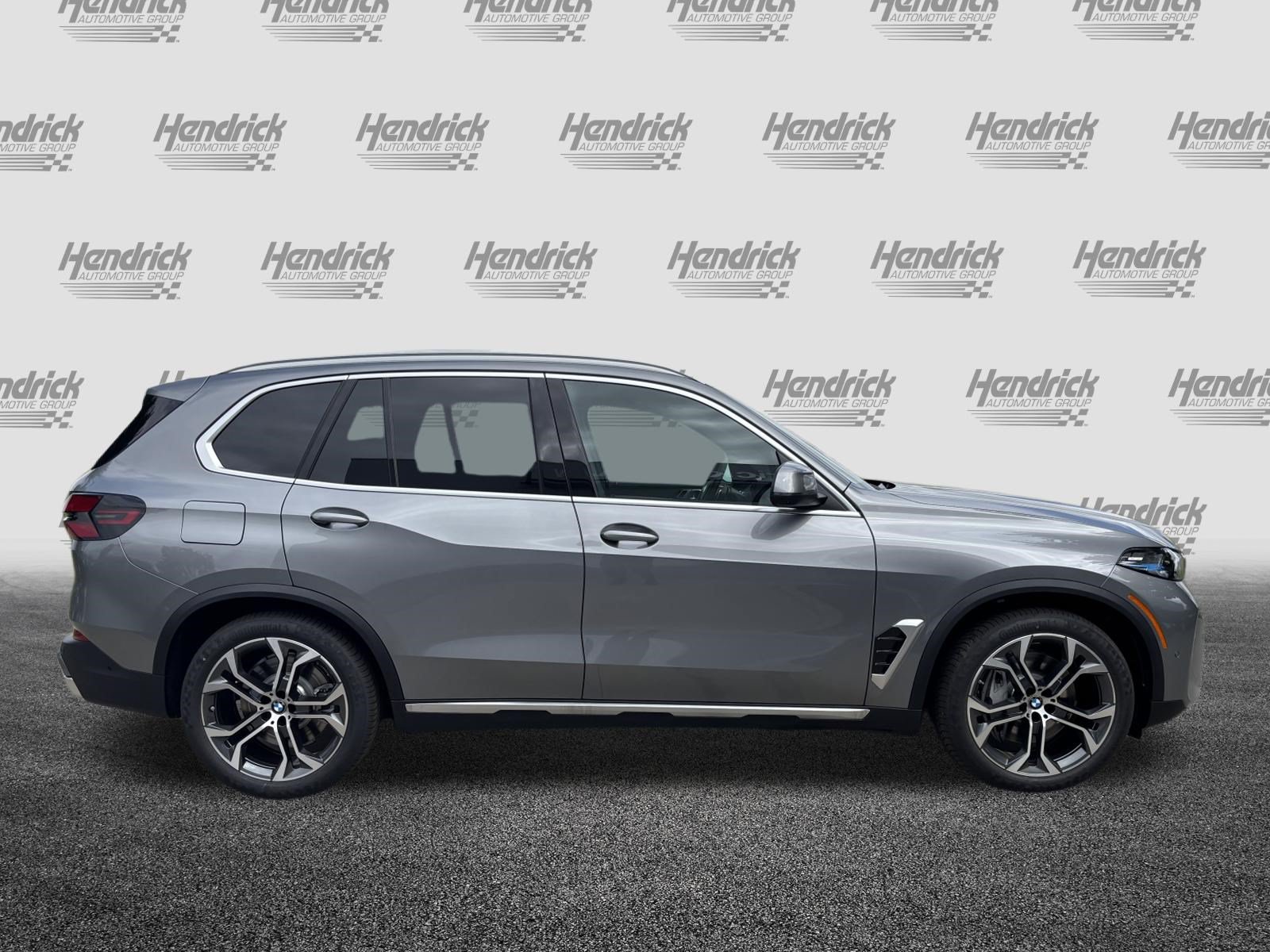 Certified 2026 BMW X5 xDrive50e w/ Premium Package AWD/4WD image 10