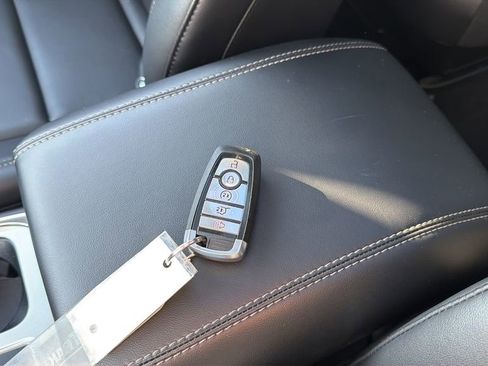 Used 2023 Ford Explorer XLT w/ Equipment Group 202A image 40