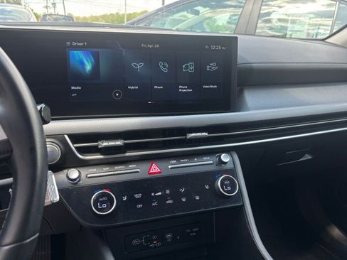 Used 2025 Hyundai Sonata SEL FWD image 25