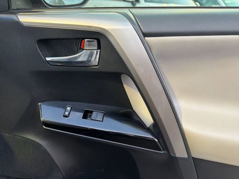 Used 2017 Toyota RAV4 Limited image 25