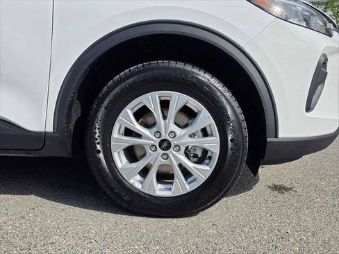 Used 2025 Ford Escape Active AWD/4WD image 9